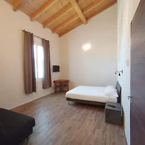 via-corrado-corti-capraia.it-tuscanyhotel.com/
